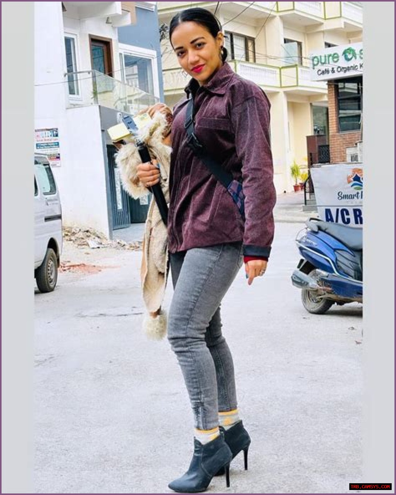 Mishti Basu: Wiki, Age, Height, Boyfriend, Net worth, Family, Biography & More